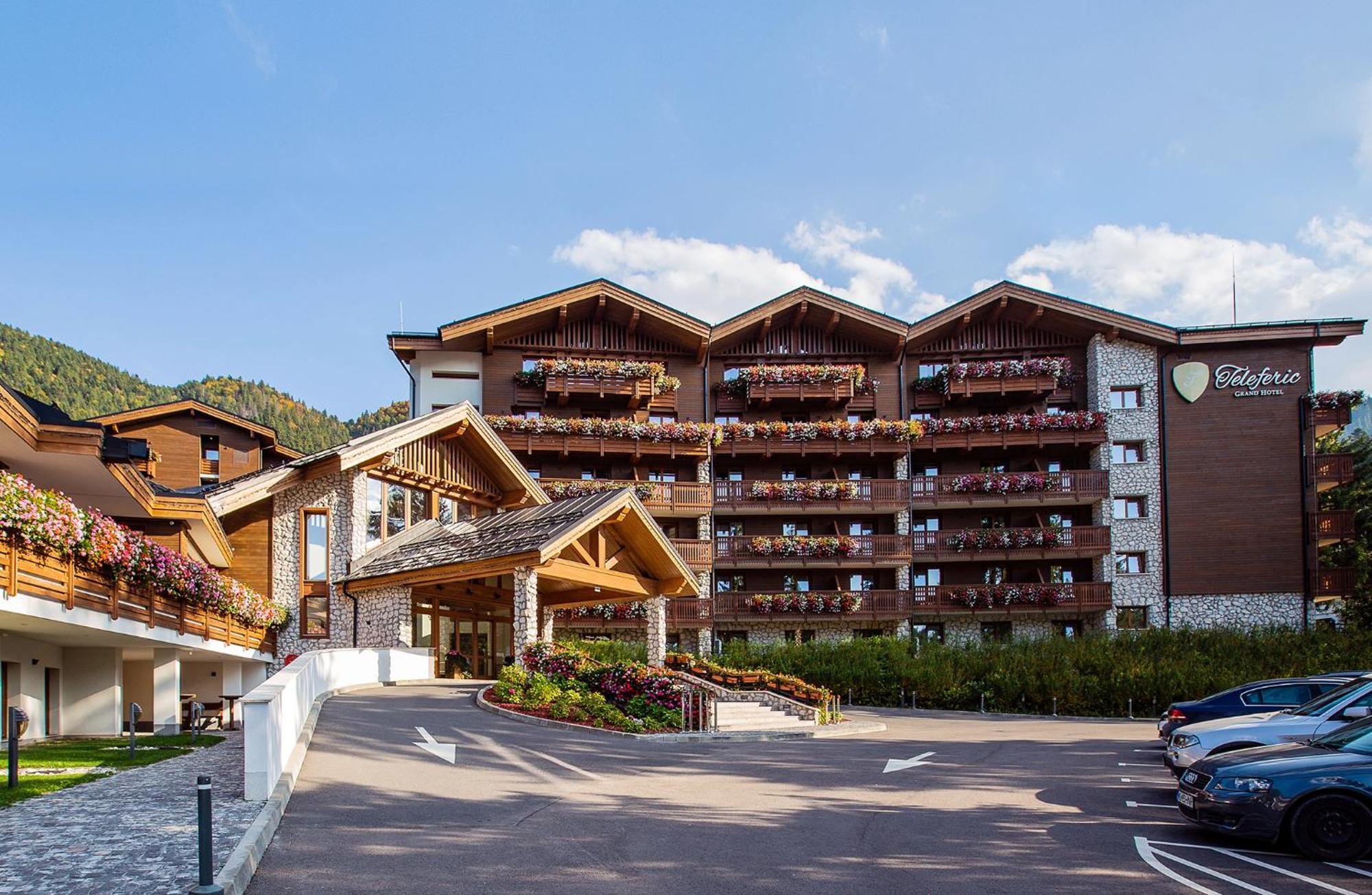 Teleferic Grand Hotel Poiana Brasov Exterior foto